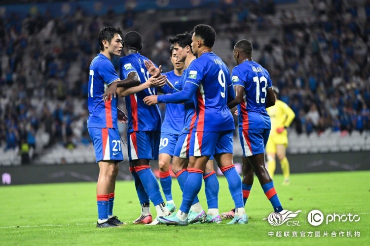 上海申花主场7-1大胜云南玉昆