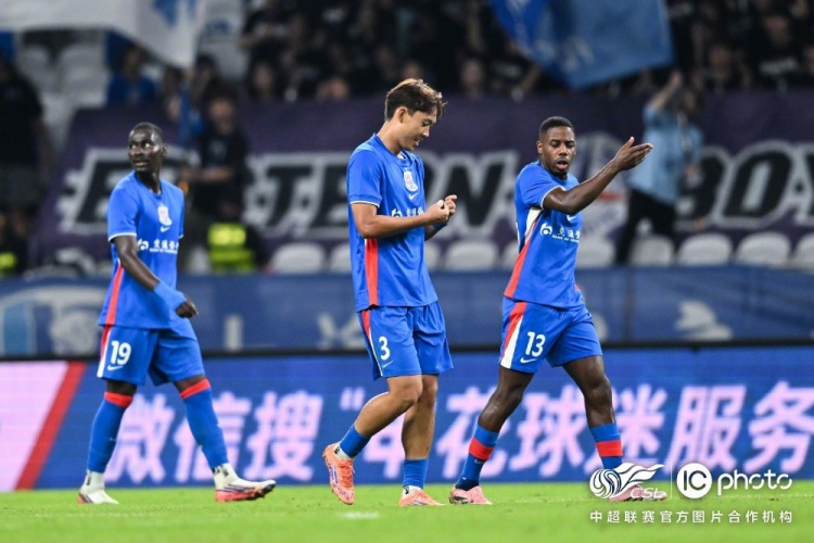 上海申花主场7-1大胜云南玉昆